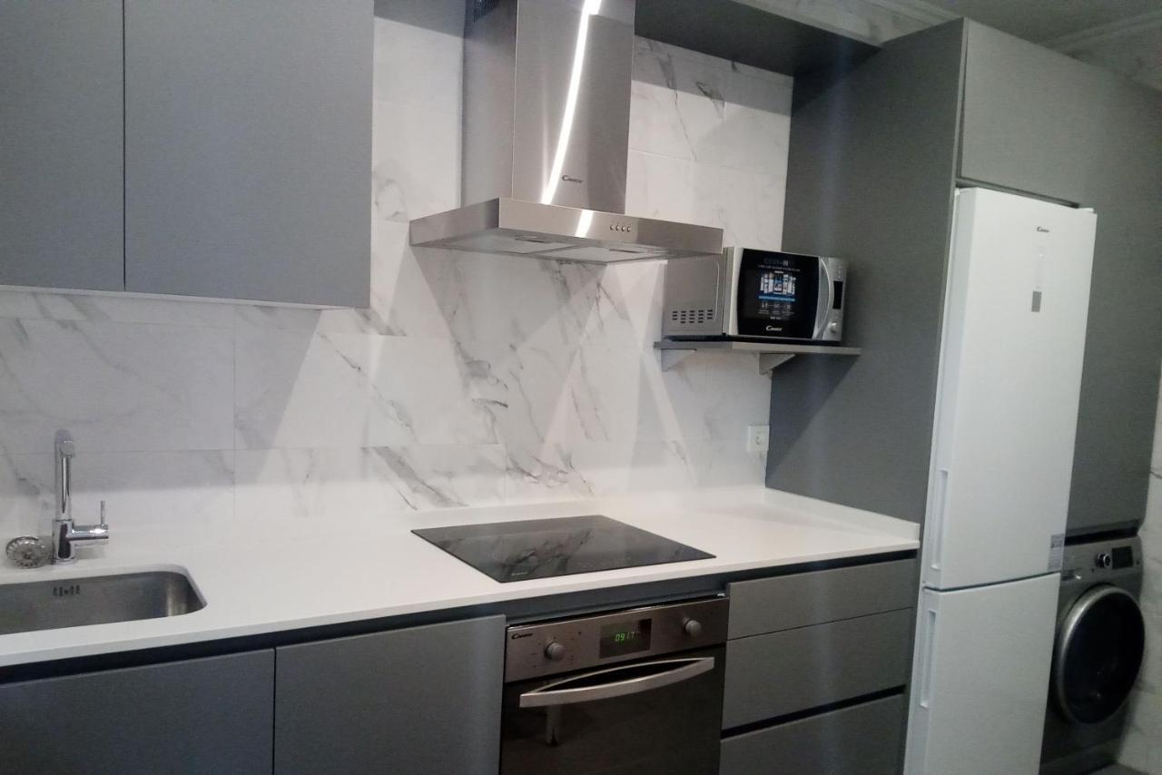 Coqueto Apartamento Frente Al Guggenheim Більбао Екстер'єр фото