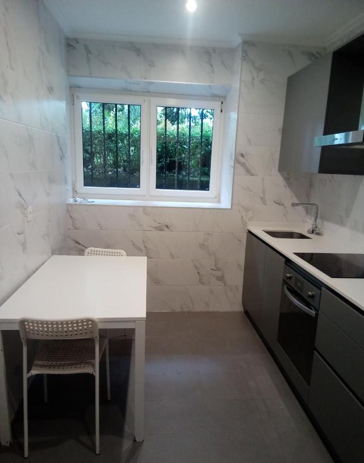 Coqueto Apartamento Frente Al Guggenheim Більбао Екстер'єр фото