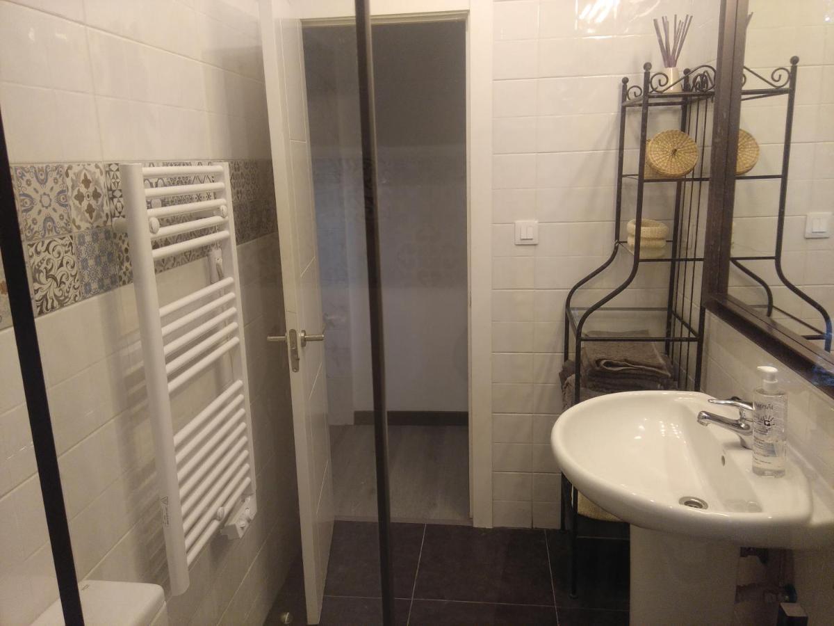 Coqueto Apartamento Frente Al Guggenheim Більбао Екстер'єр фото